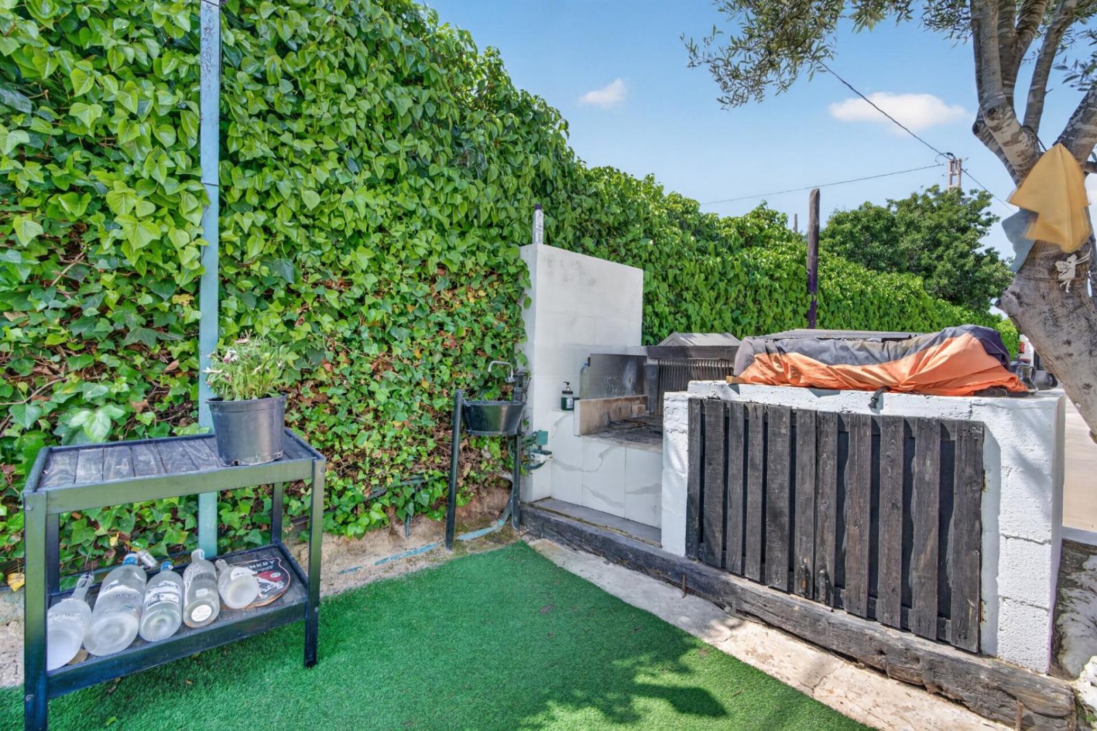 Villa for Sale in Elche