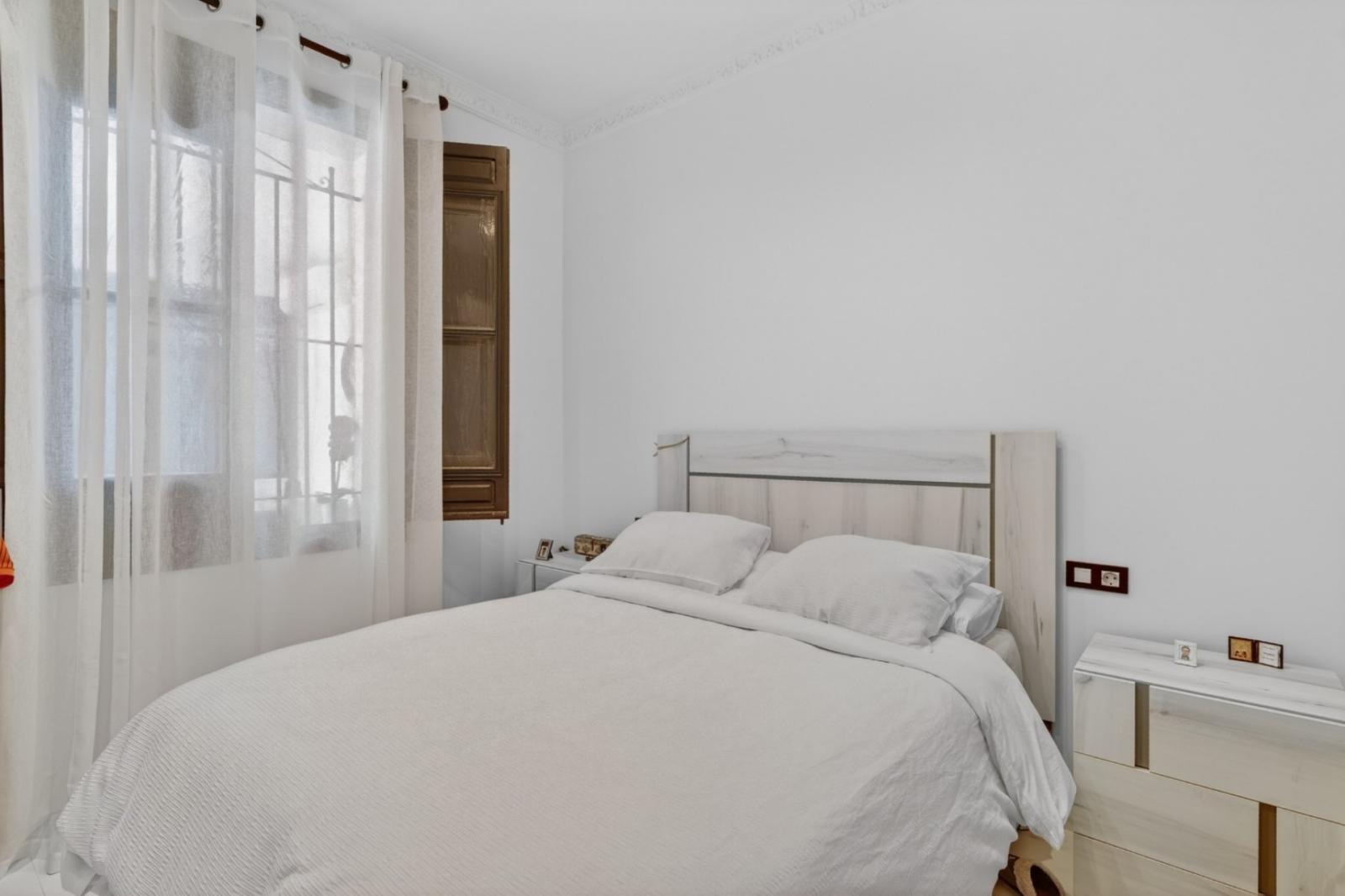 Villa for Sale in Elche