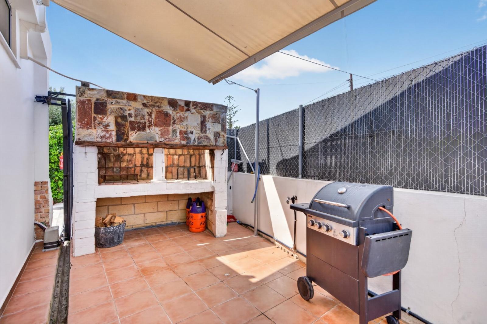 Villa for Sale in Elche