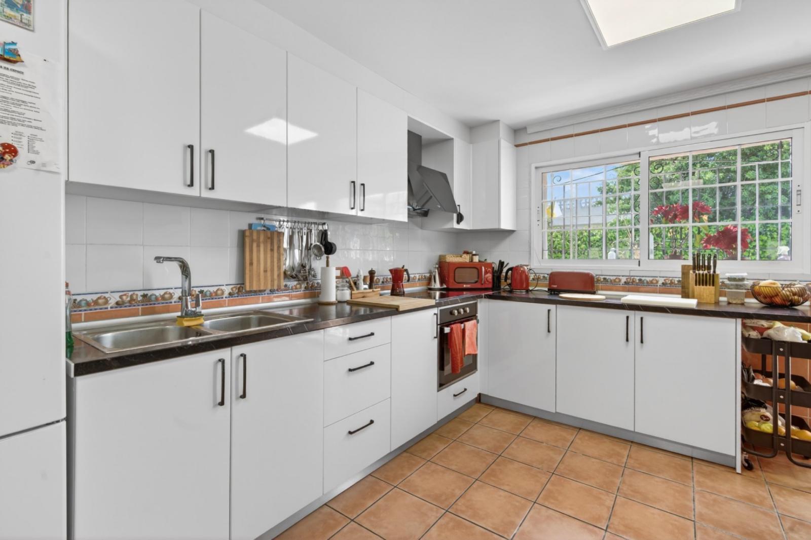 Villa for Sale in Elche