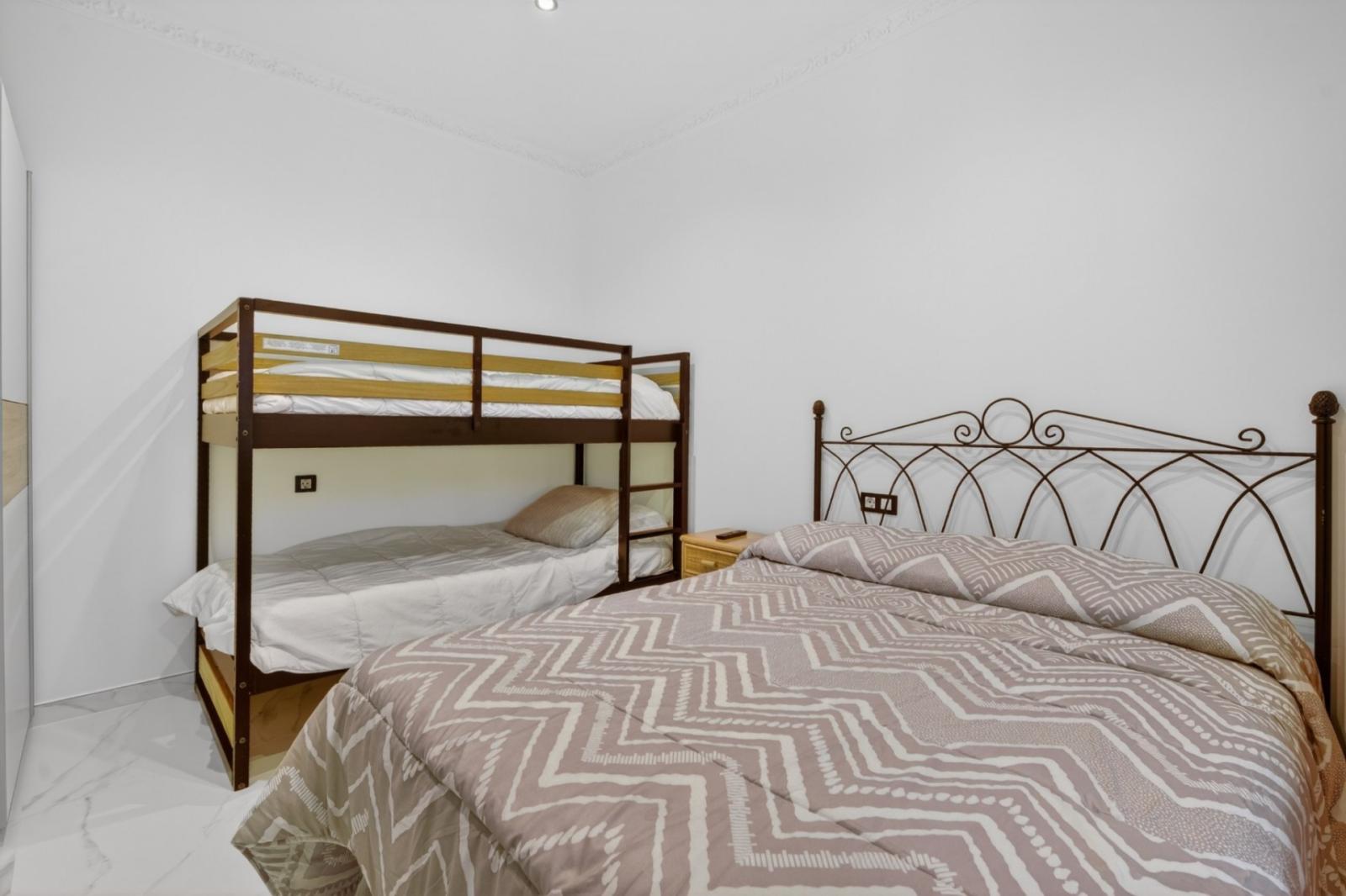Villa for Sale in Elche