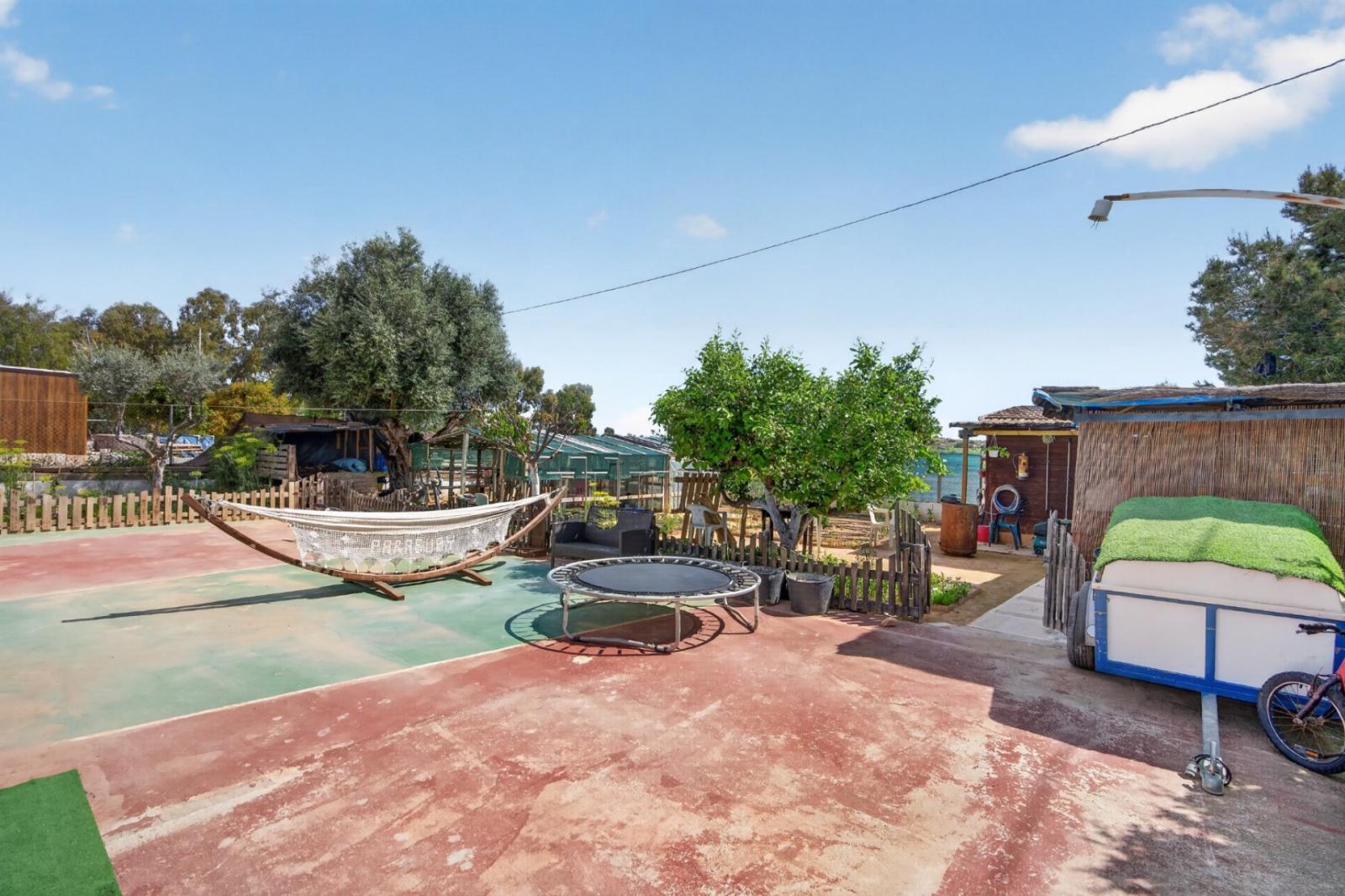 Villa for Sale in Elche
