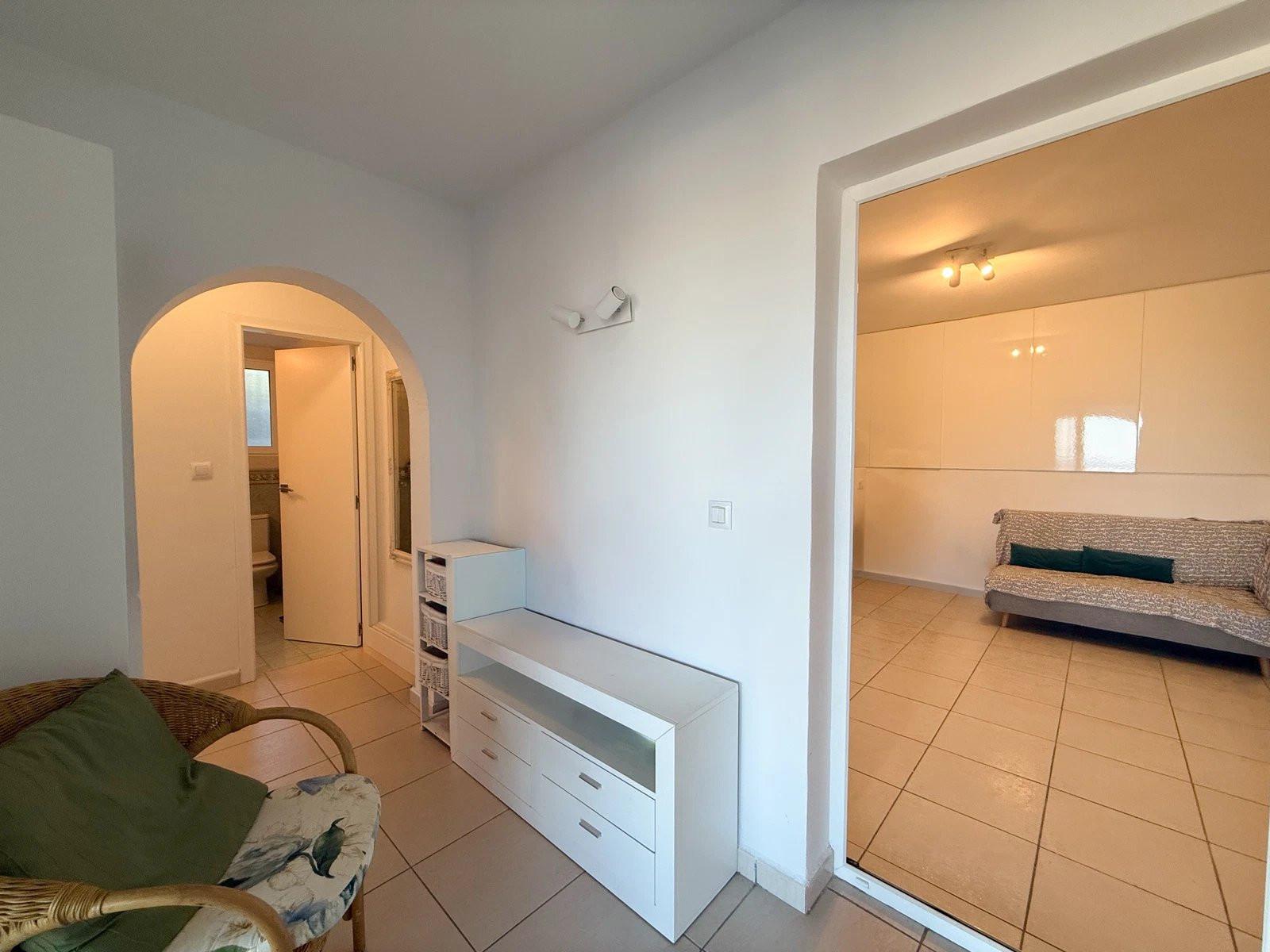 Villa en Venta en Pego