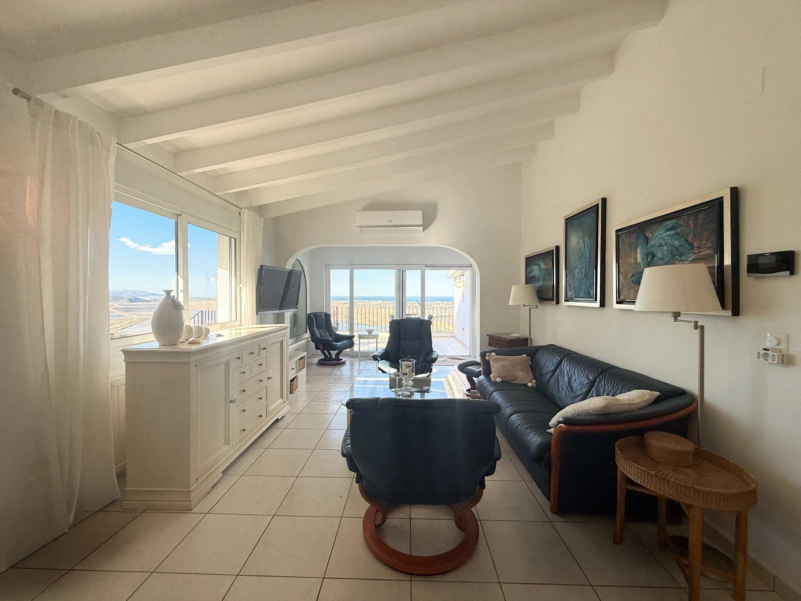 Villa en Venta en Pego