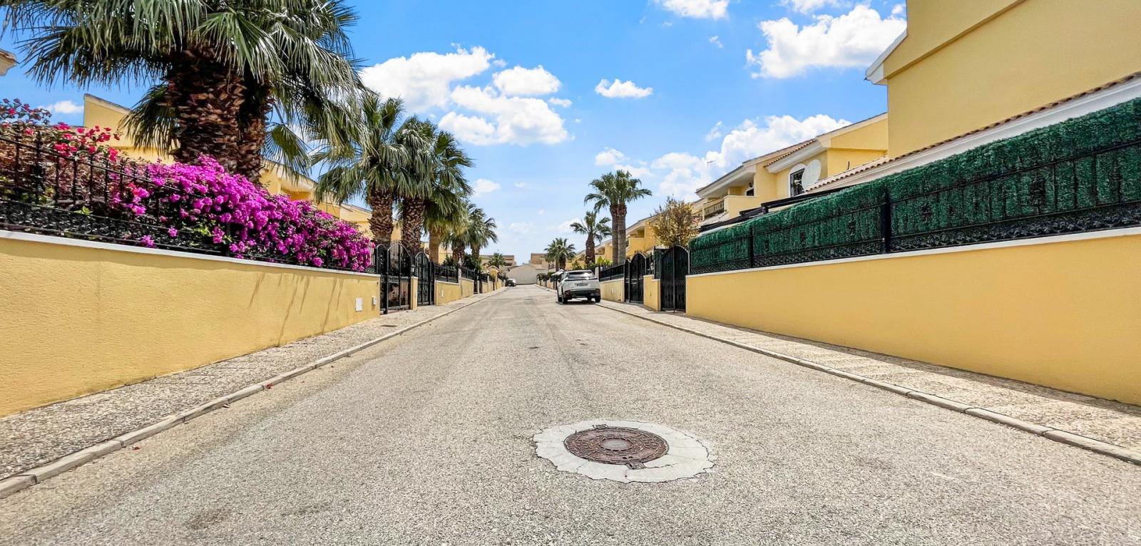 Villa en Venta en Orihuela