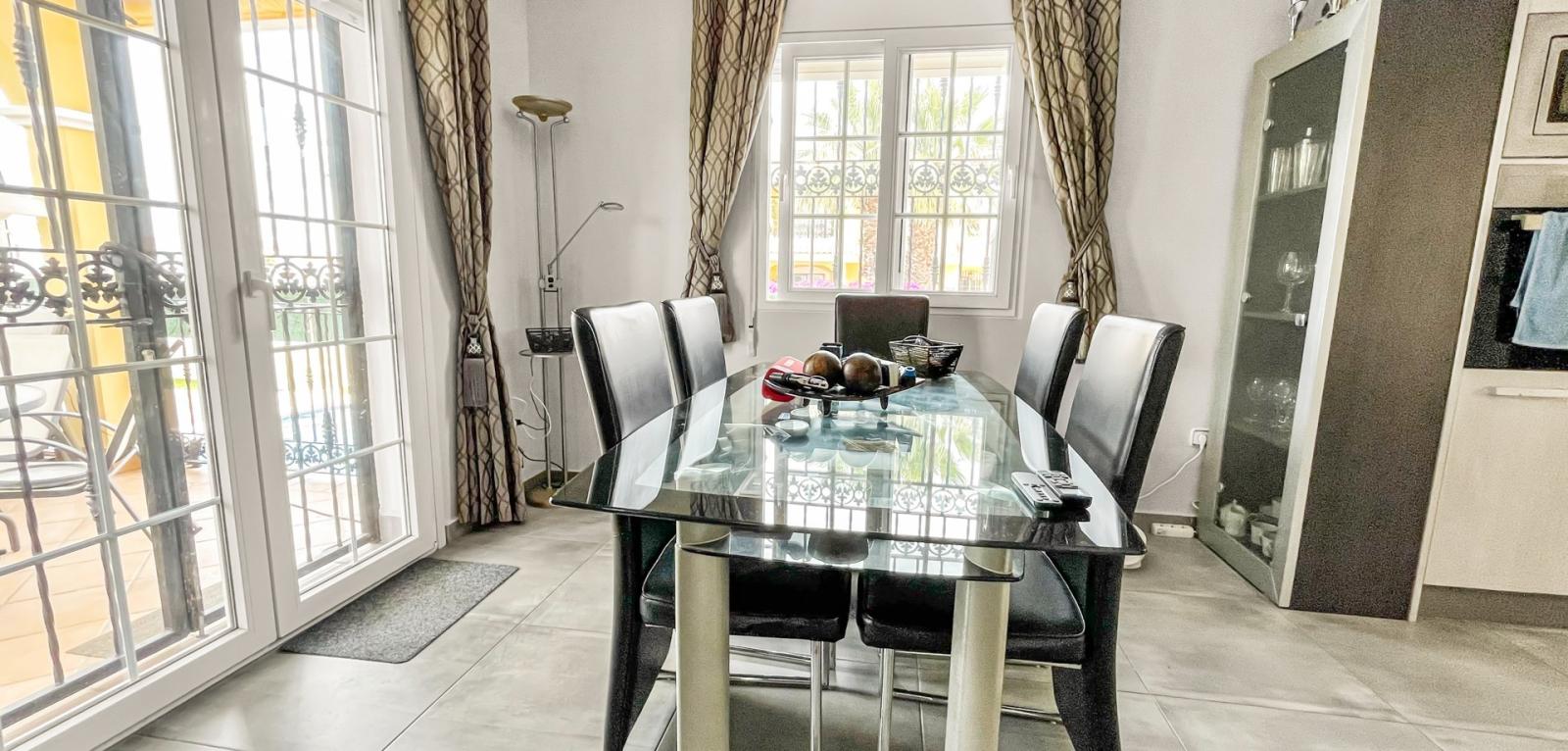Villa en Venta en Orihuela