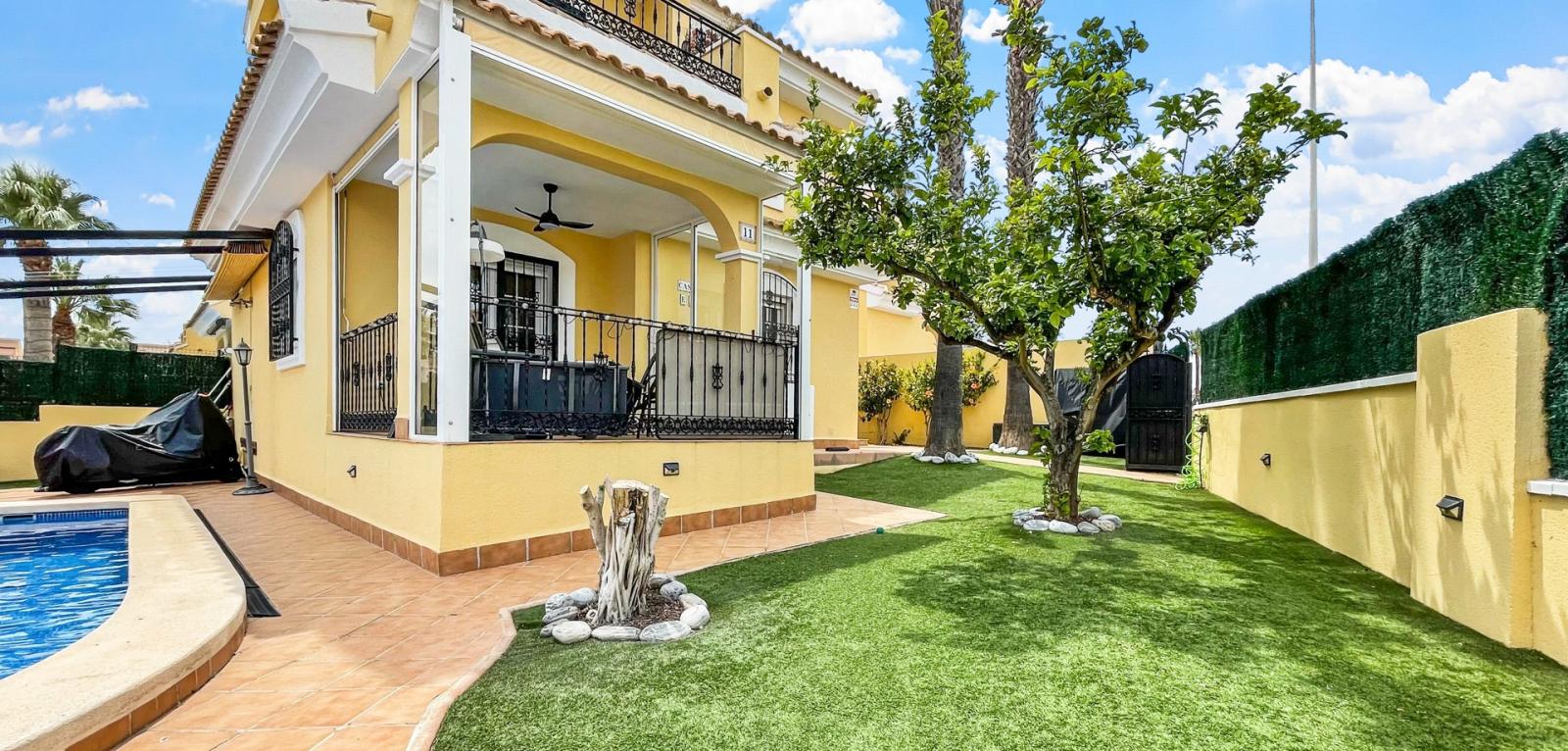 Villa en Venta en Orihuela