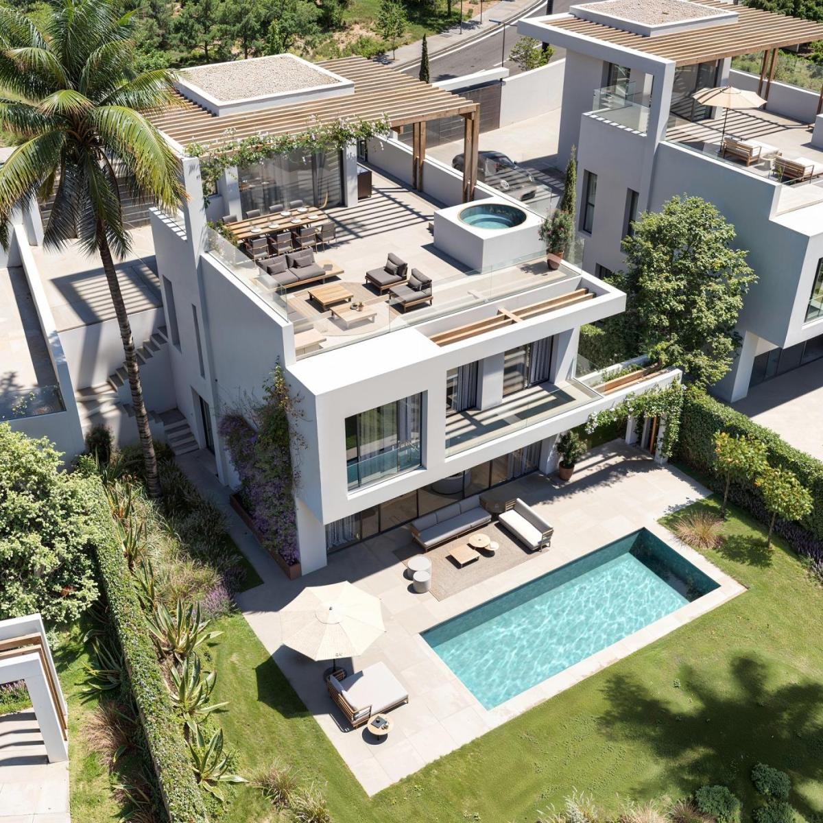 Villa for Sale in Casares