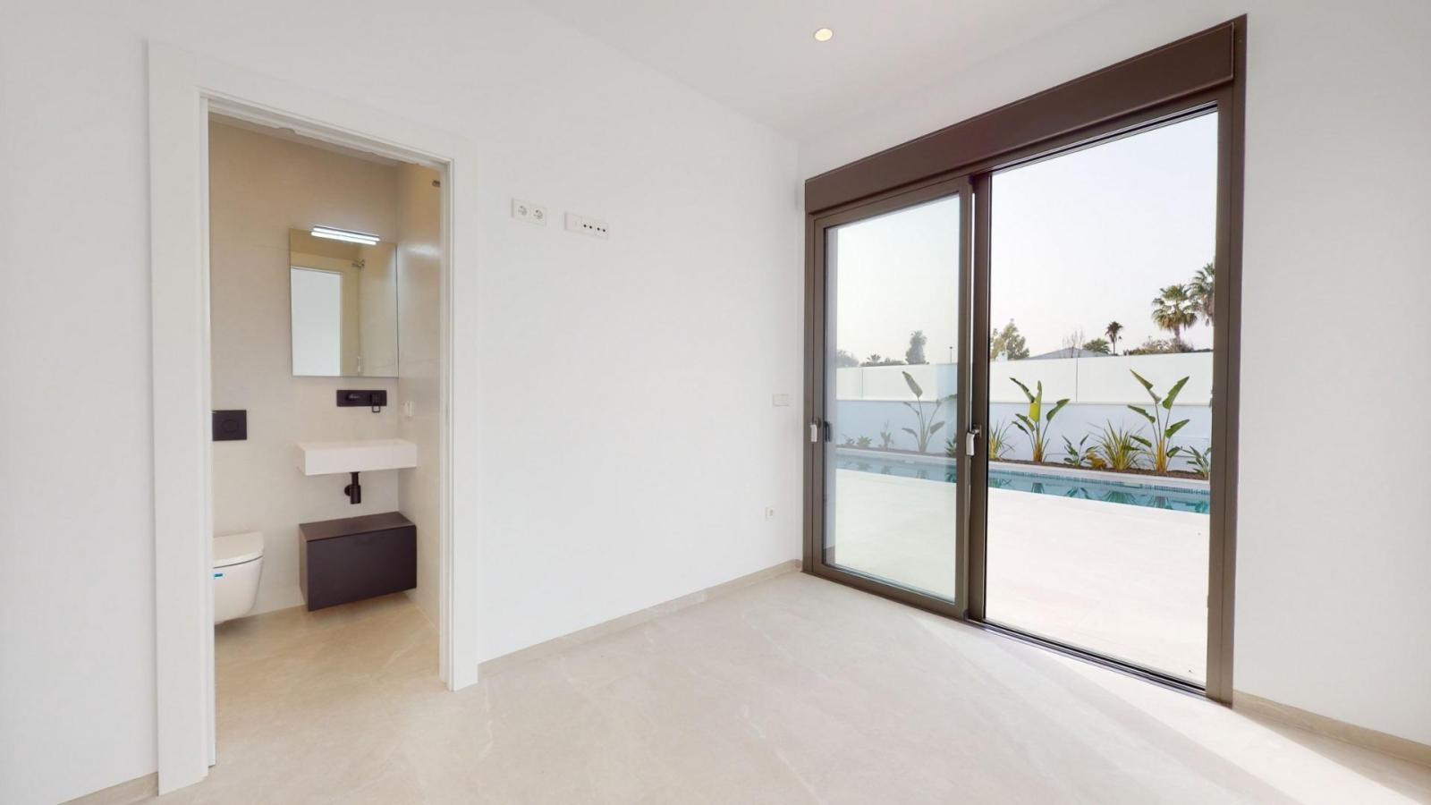 Villa for Sale in Los Alcázares