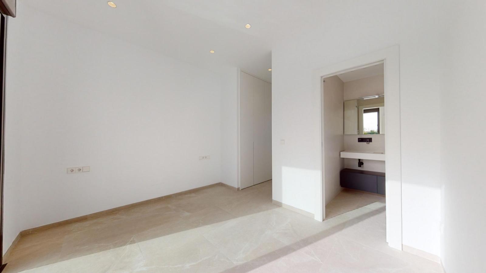Villa for Sale in Los Alcázares