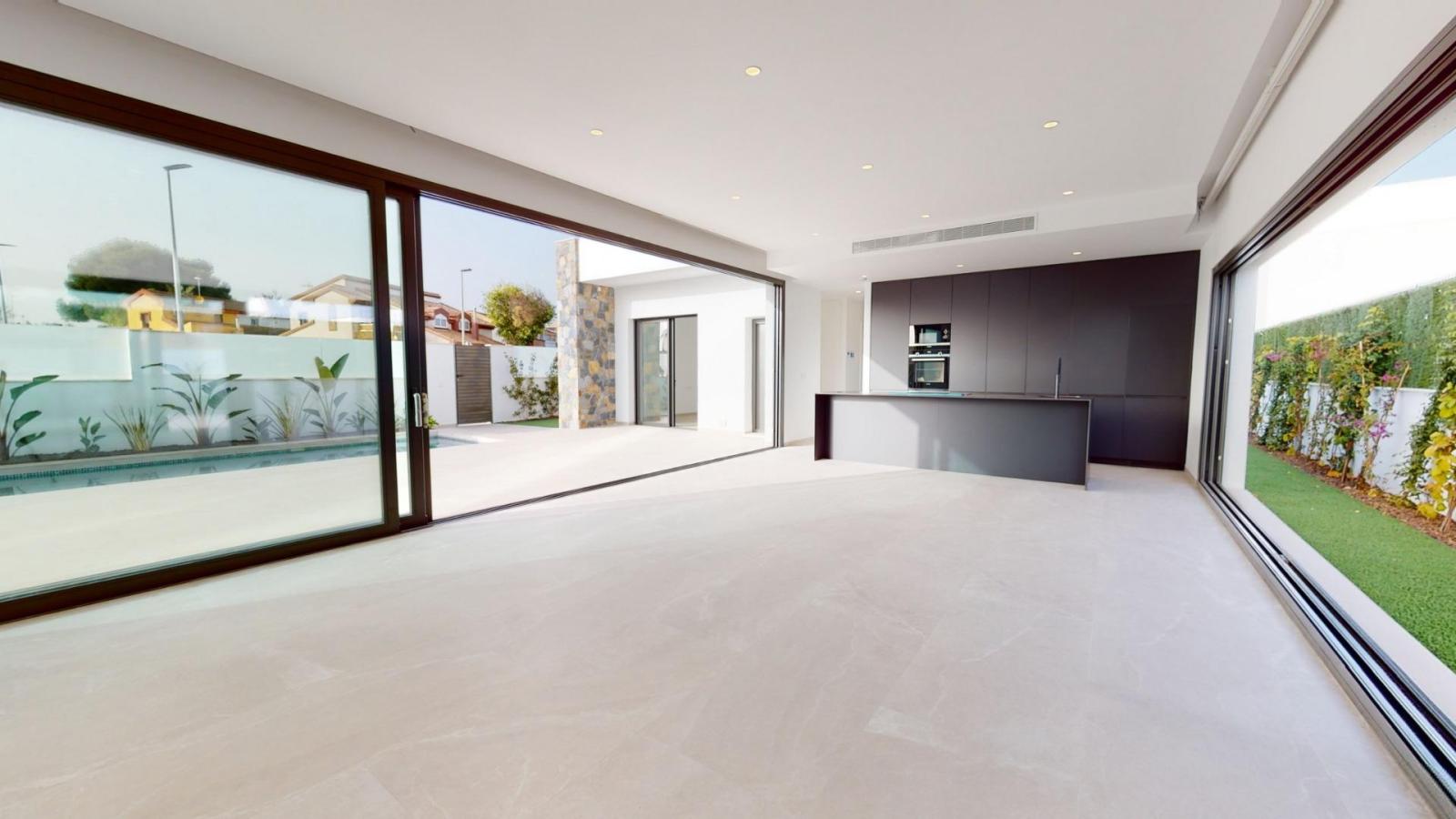 Villa for Sale in Los Alcázares