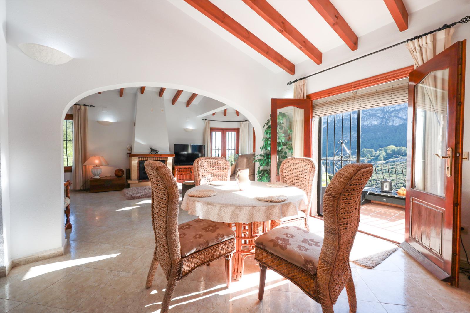 Villa en Venta en Pego