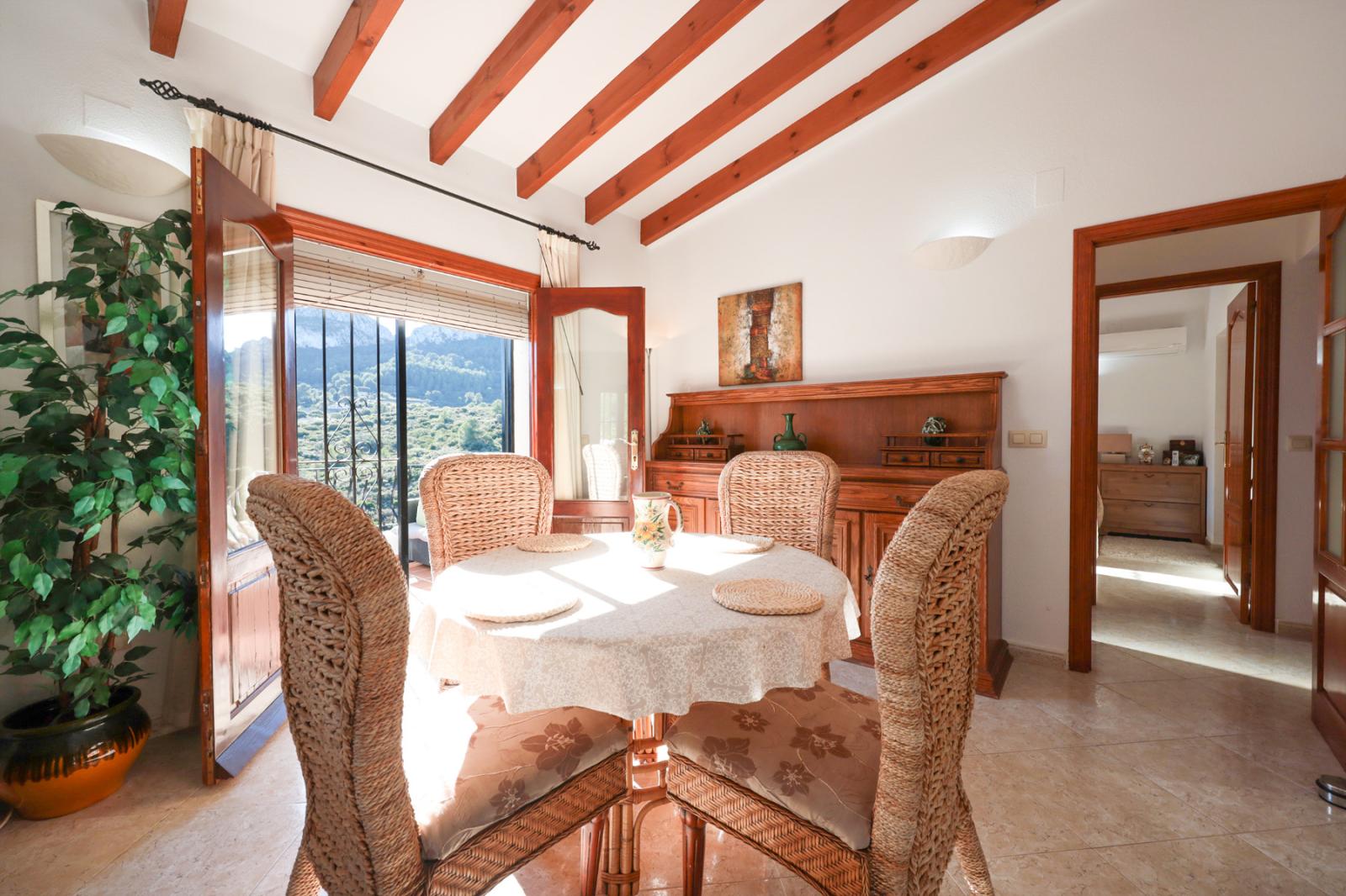 Villa en Venta en Pego