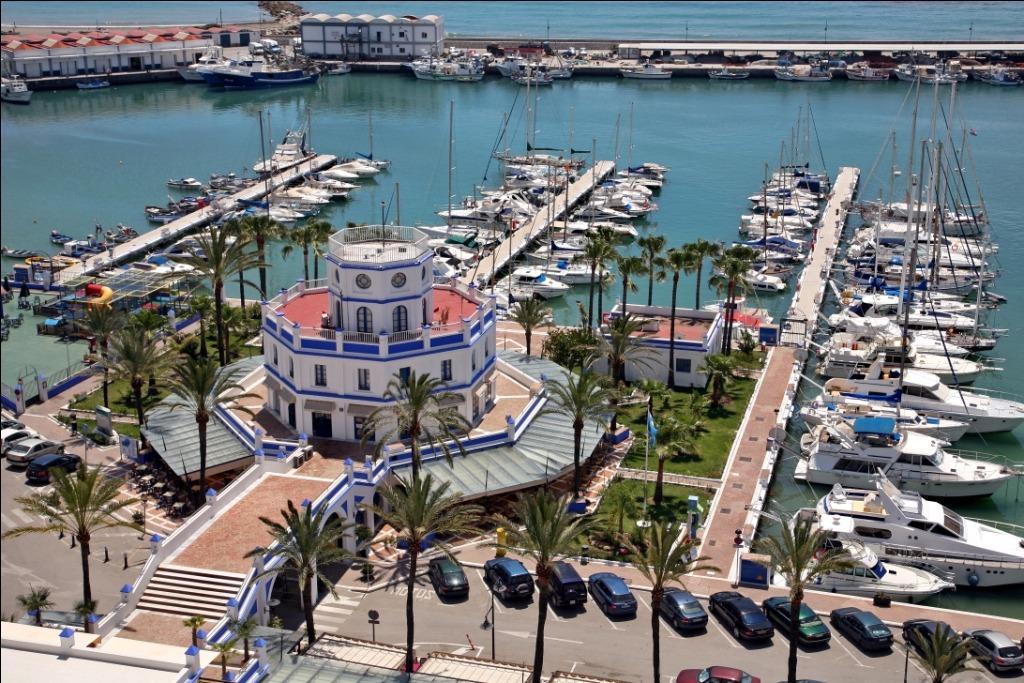 Penthouse for Sale in Estepona