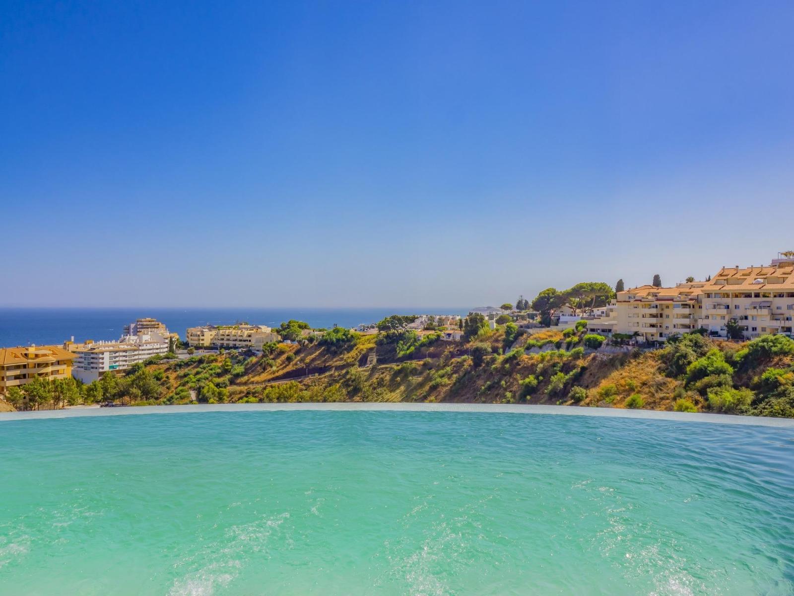 Semi-detached House for Sale in Fuengirola