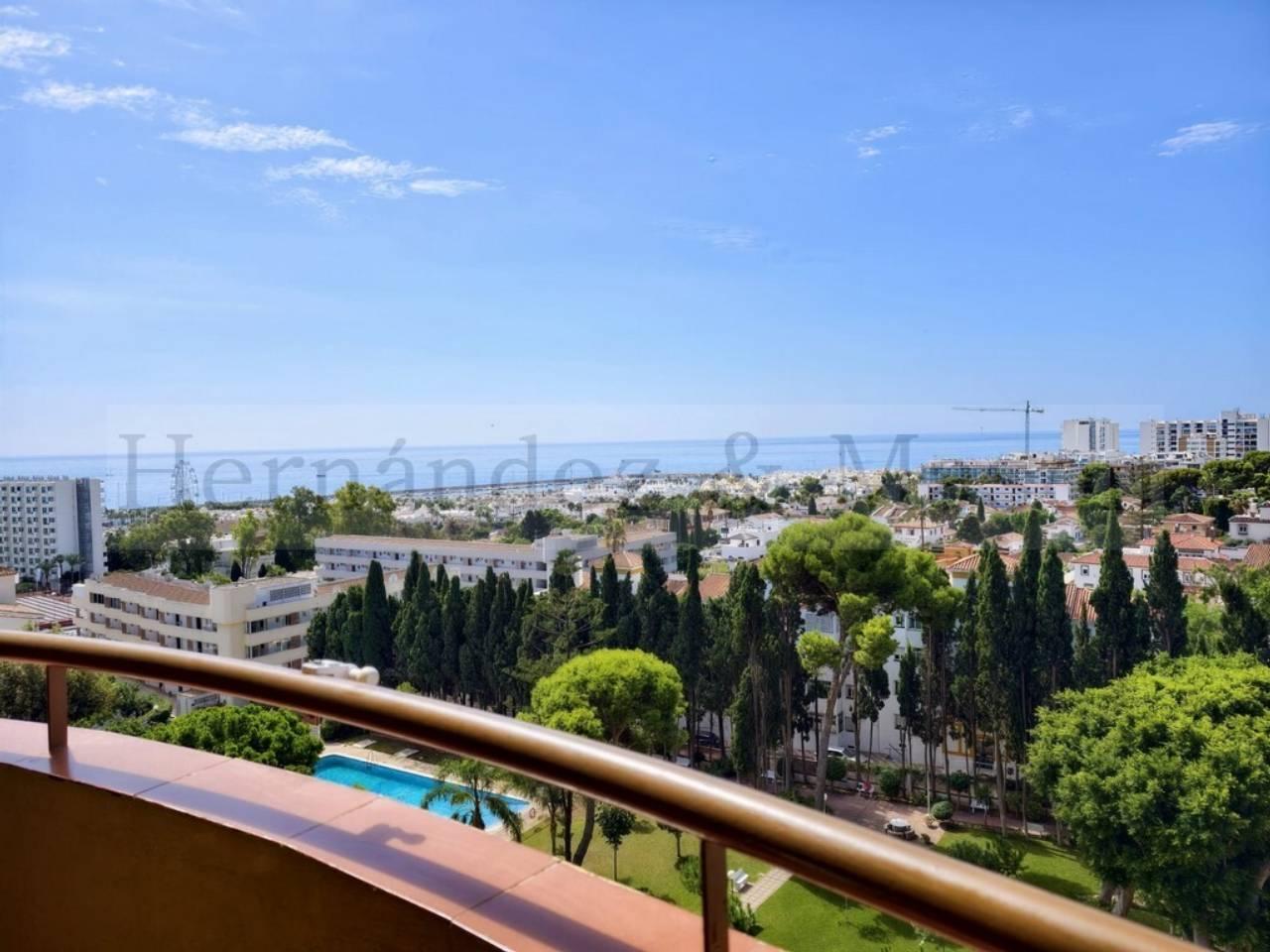Flat for Sale in Torremolinos