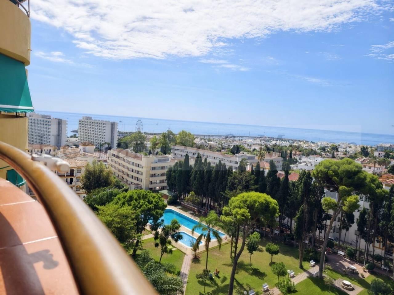 Flat for Sale in Torremolinos