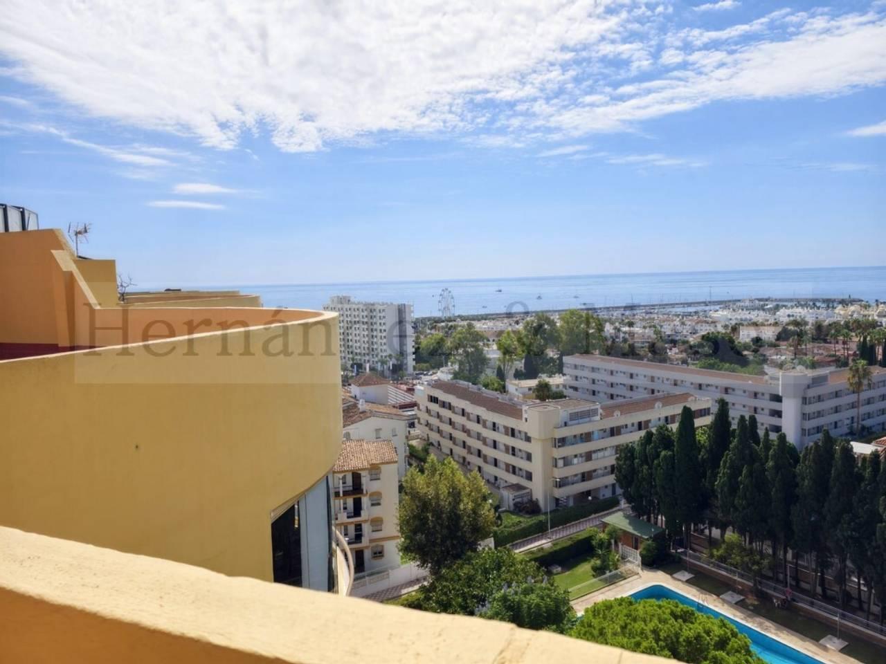 Flat for Sale in Torremolinos