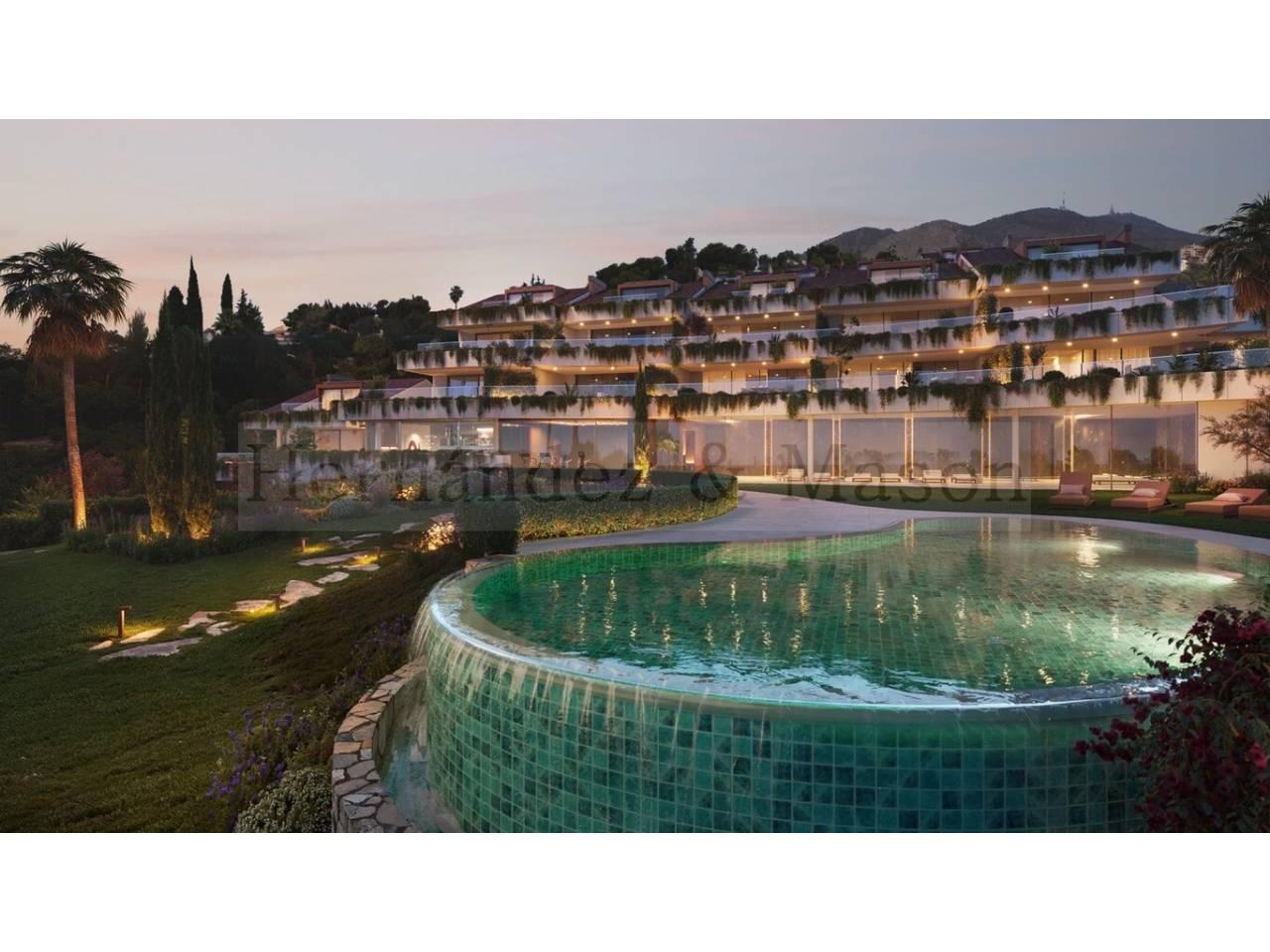 Flat for Sale in Benalmádena