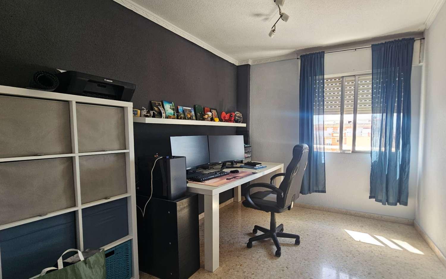 Flat for Sale in Alhaurín de la Torre