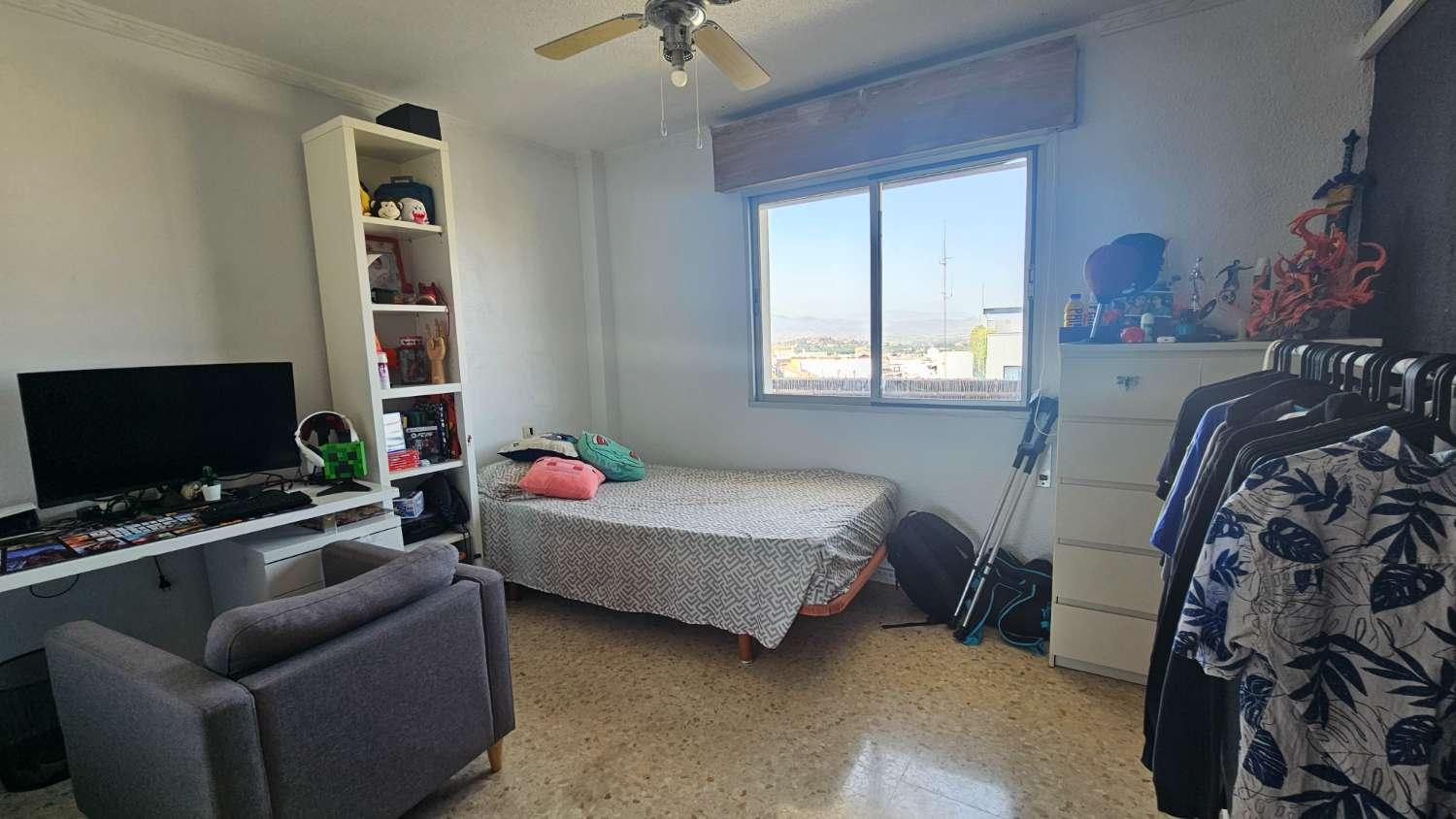 Flat for Sale in Alhaurín de la Torre