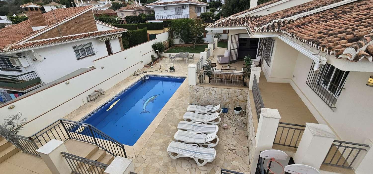 Villa for Sale in Alhaurín de la Torre