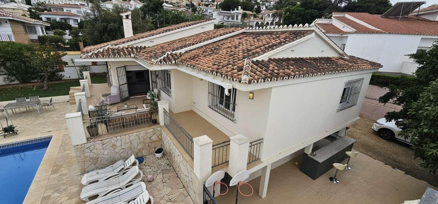 Villa for Sale in Alhaurín de la Torre