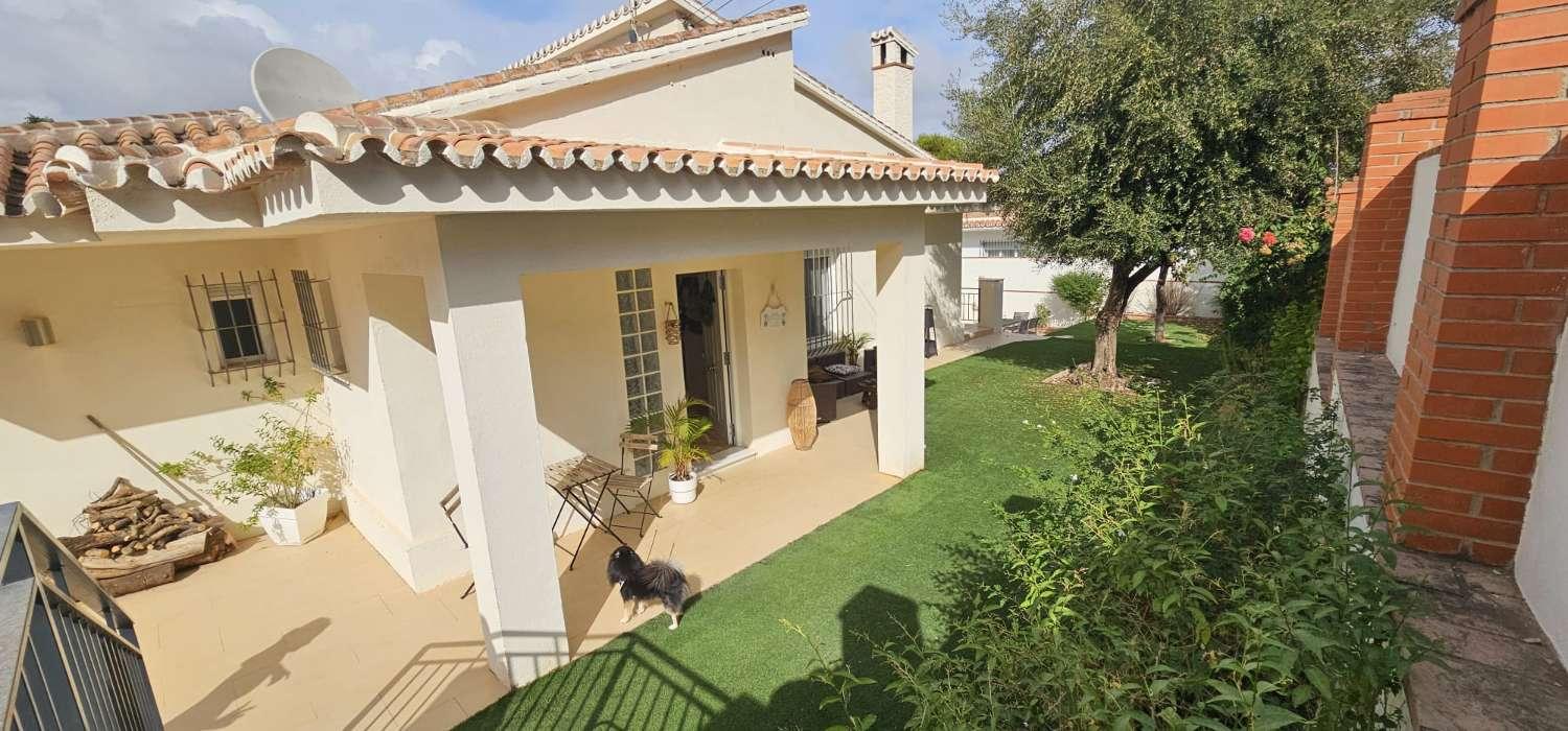Villa for Sale in Alhaurín de la Torre