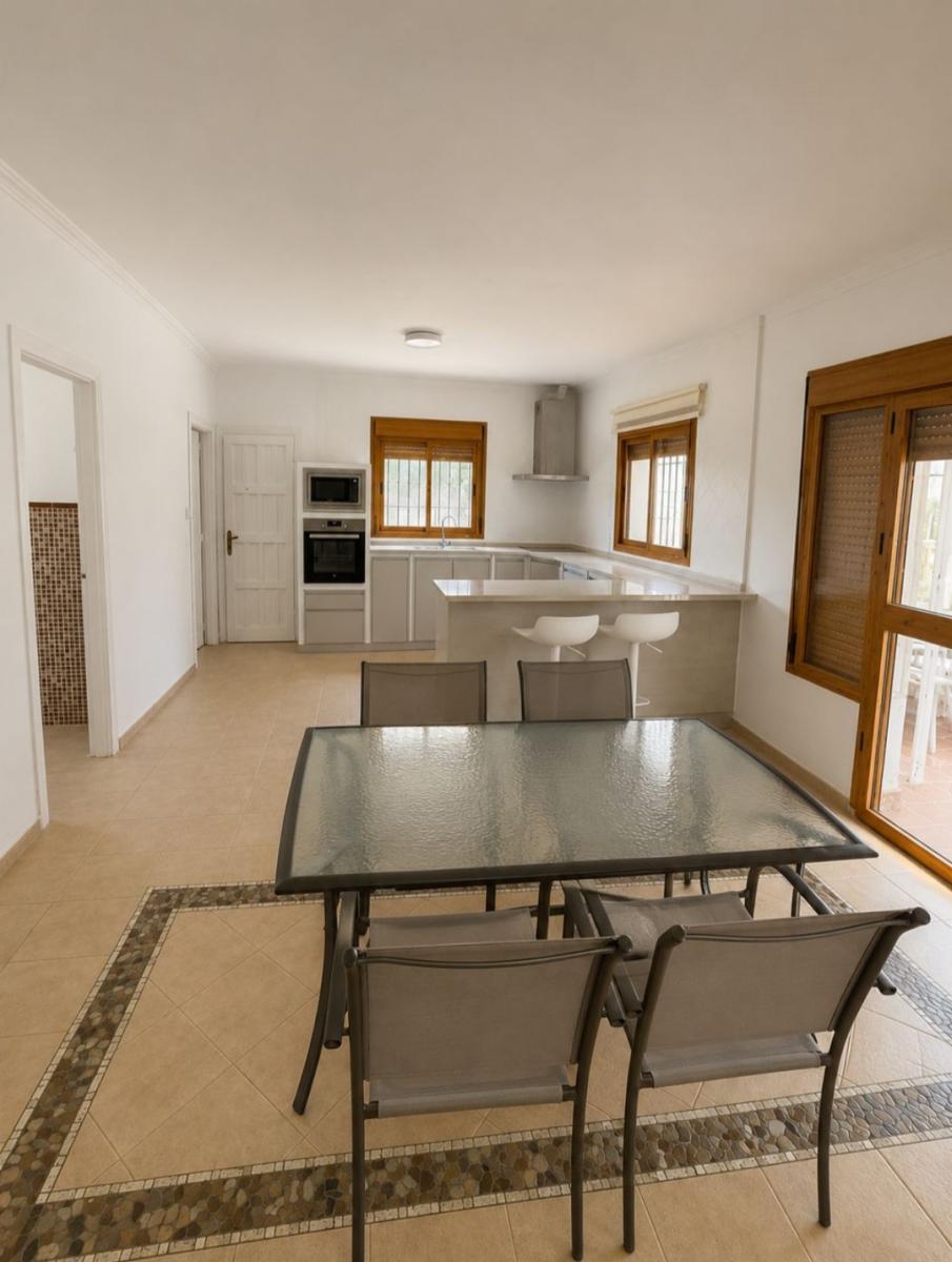 Villa en Venta en Cártama