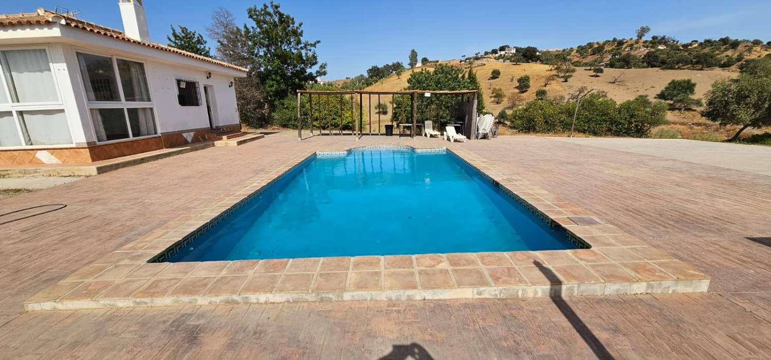 Villa for Sale in Cártama