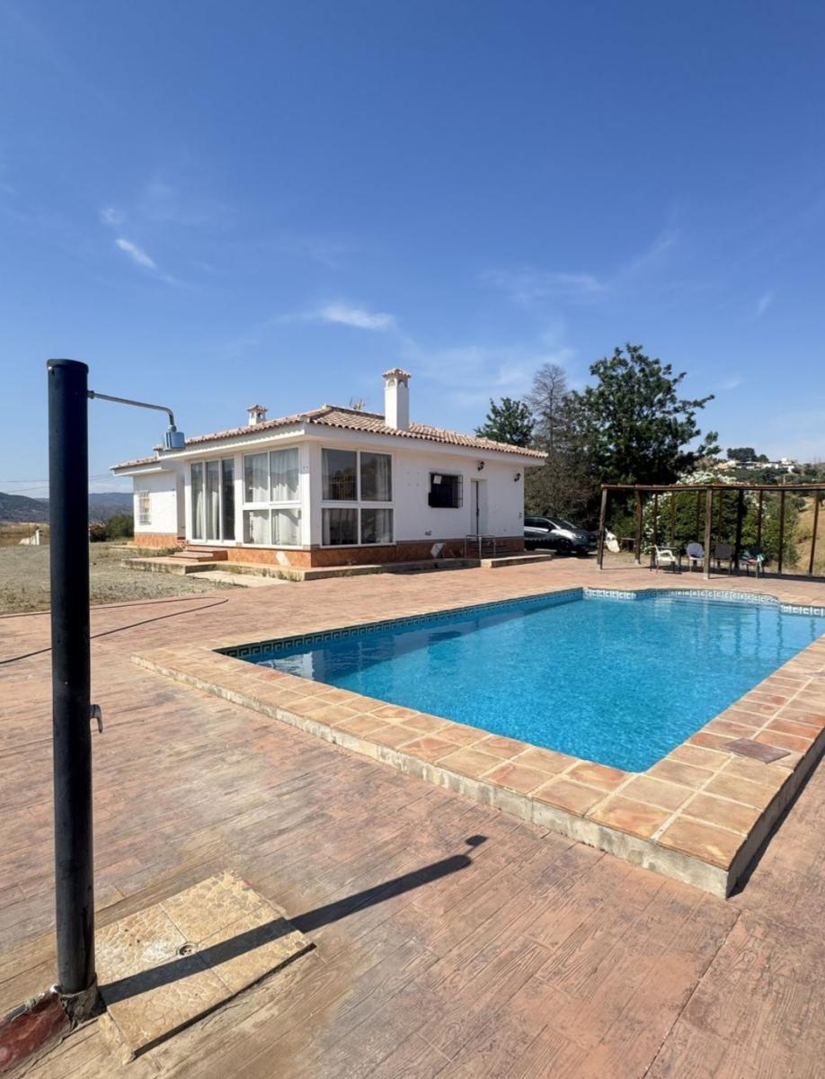 Villa for Sale in Cártama