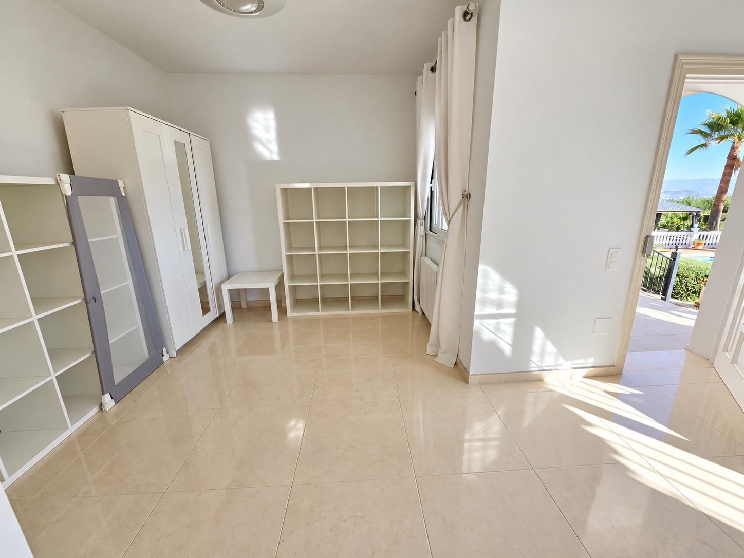Villa for Sale in Alhaurín de la Torre