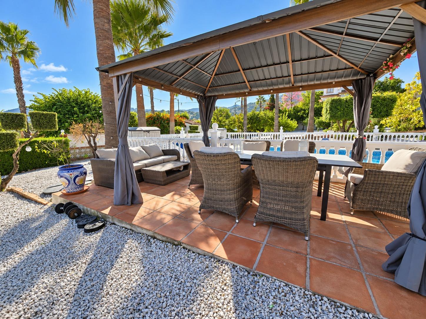 Villa for Sale in Alhaurín de la Torre
