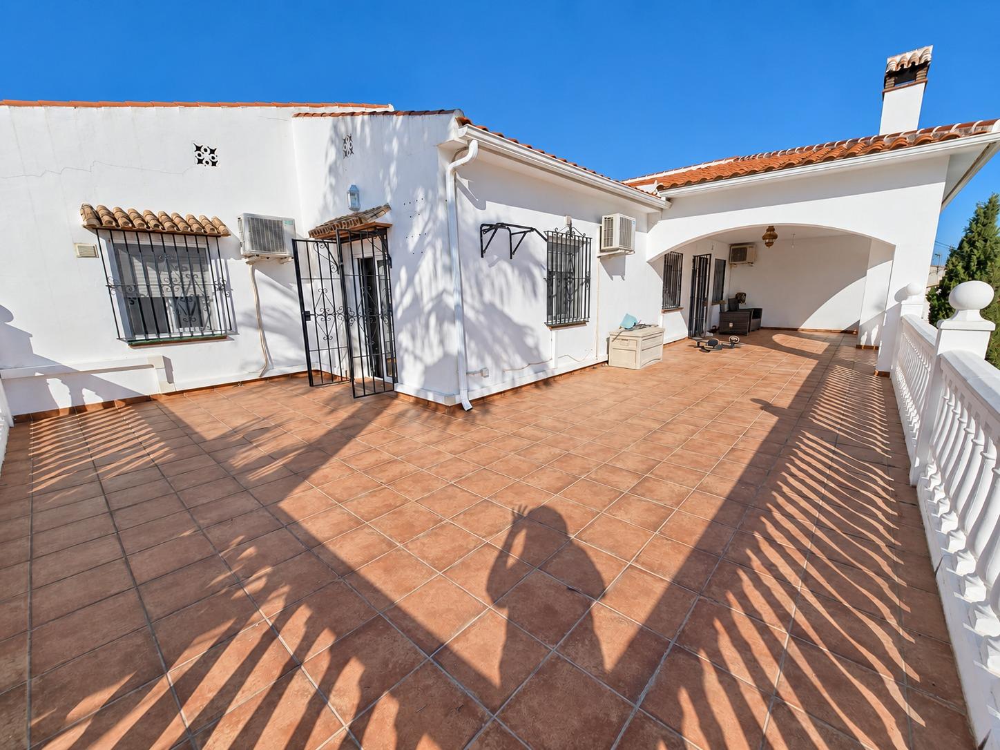 Villa for Sale in Alhaurín de la Torre