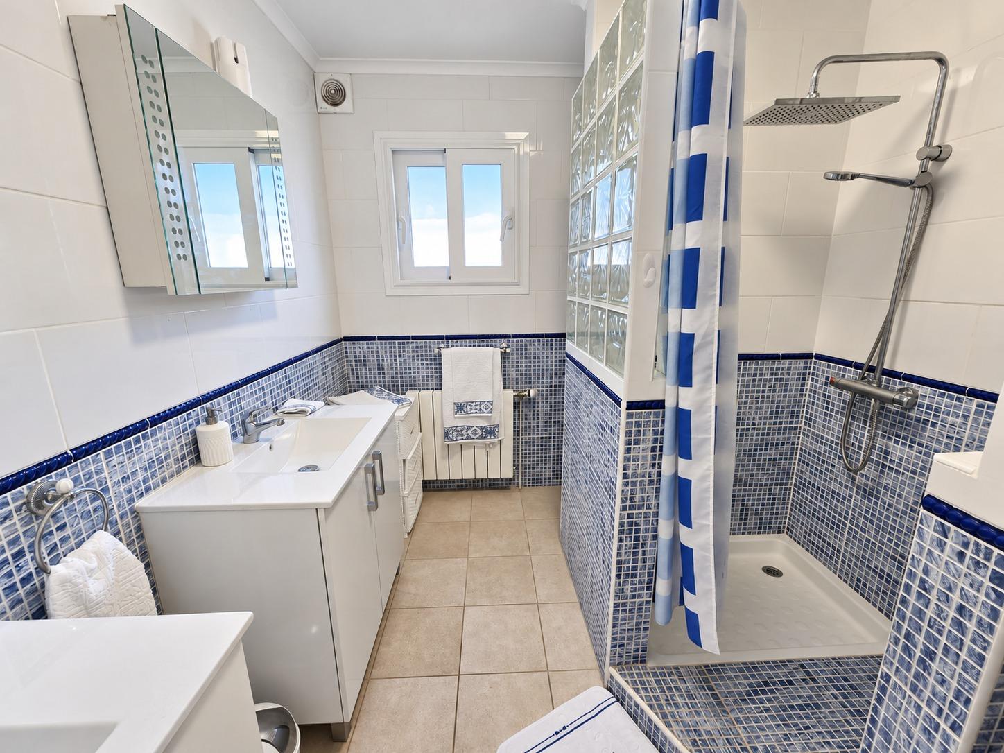 Villa for Sale in Alhaurín de la Torre