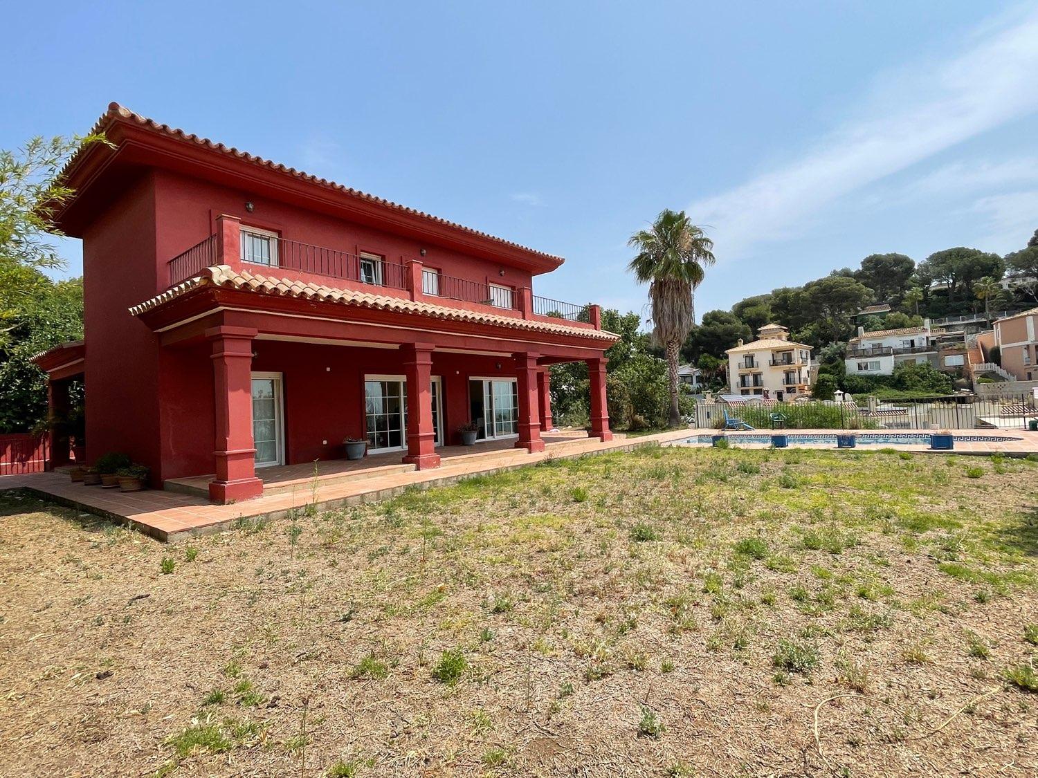 Casa en Venta en Benalmádena