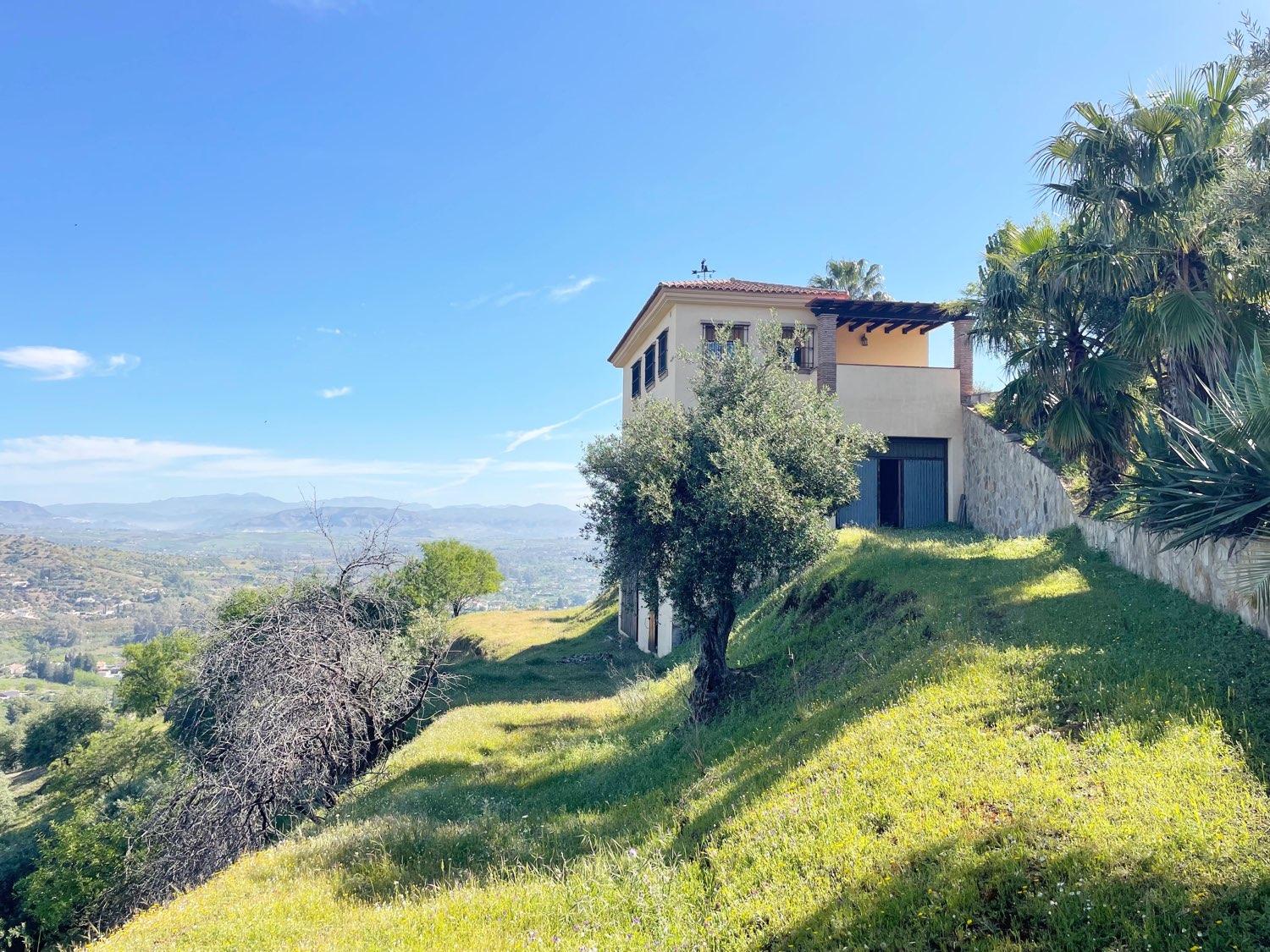 Casa en Venta en Coín