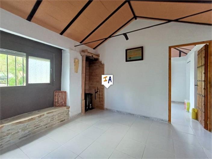 Villa en Venta en Iznájar