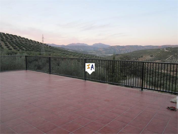 Villa en Venta en Iznájar