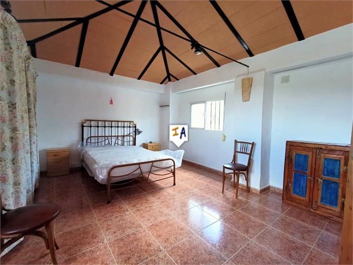 Villa en Venta en Iznájar