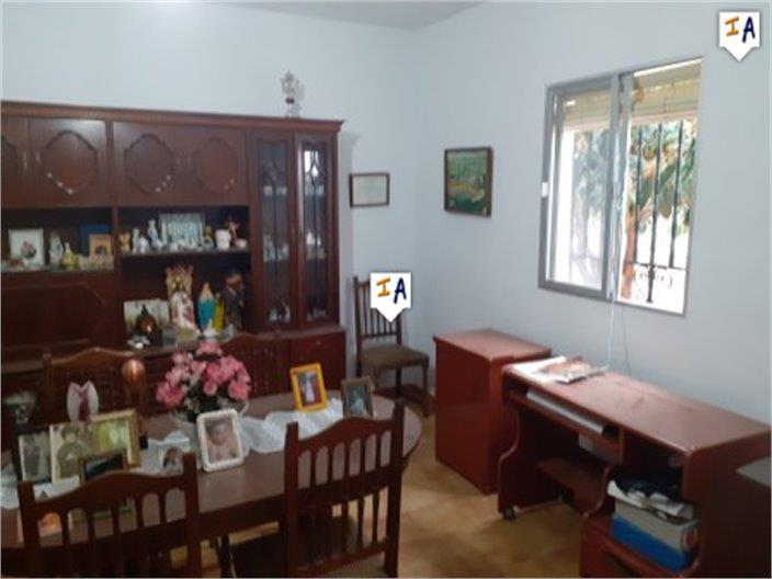 Casa en Venta en Iznájar