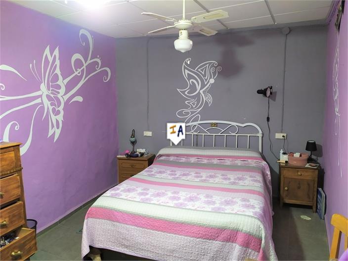 Casa en Venta en Iznájar