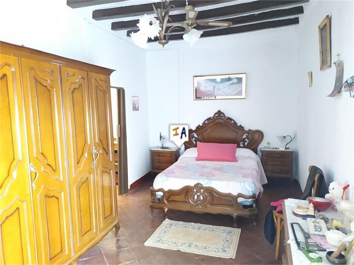 Casa en Venta en Iznájar