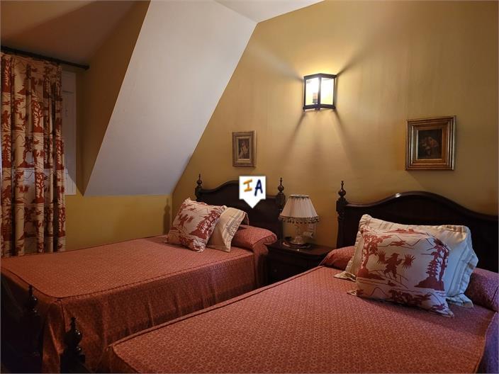 Villa for Sale in Morón de la Frontera