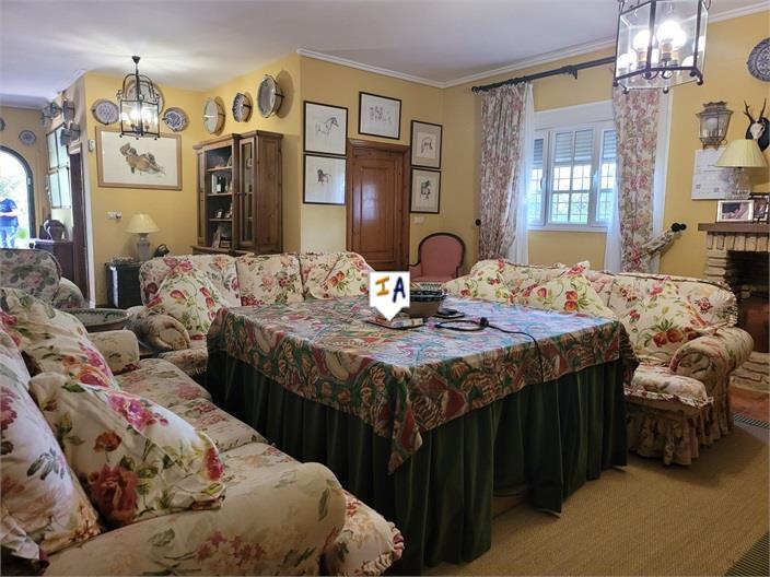Villa for Sale in Morón de la Frontera