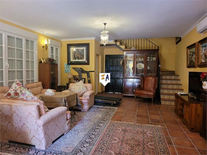 Villa for Sale in Morón de la Frontera