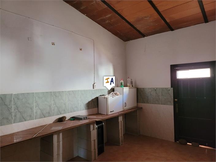 Villa for Sale in La Lantejuela