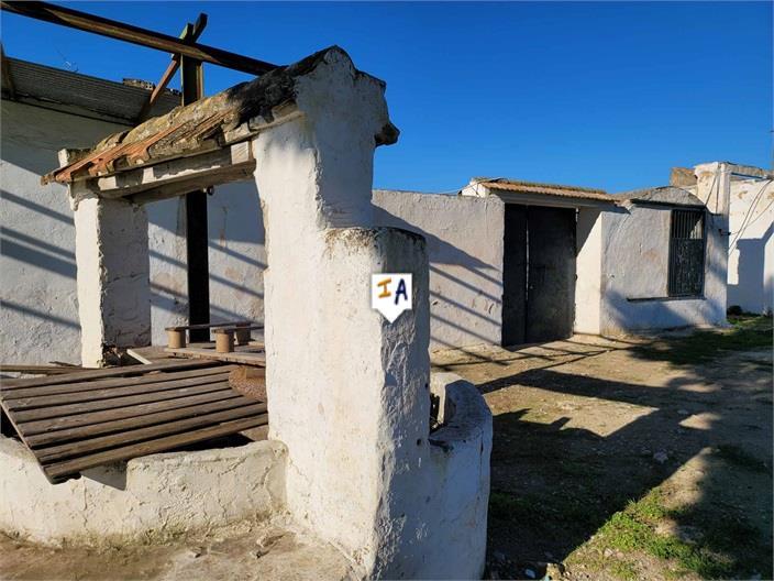 Villa for Sale in La Lantejuela