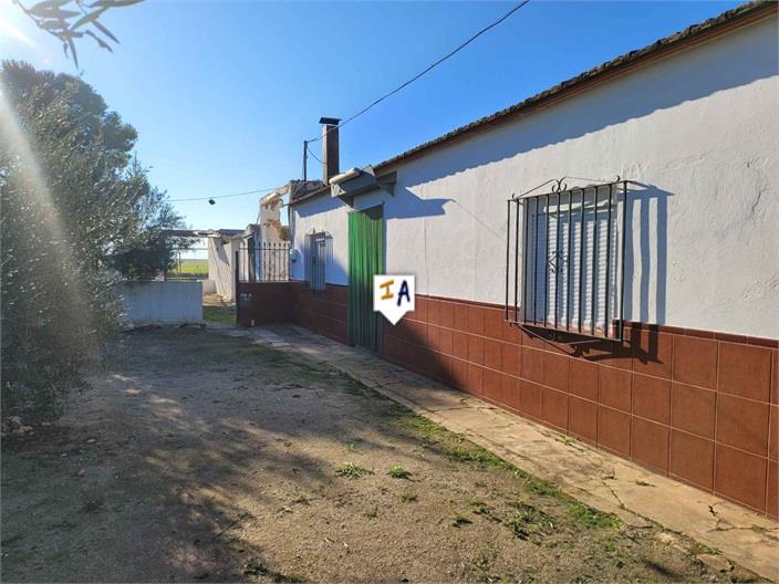 Villa for Sale in La Lantejuela