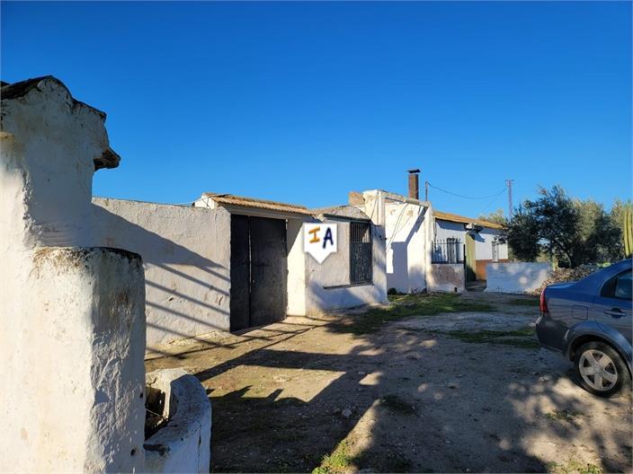Villa for Sale in La Lantejuela